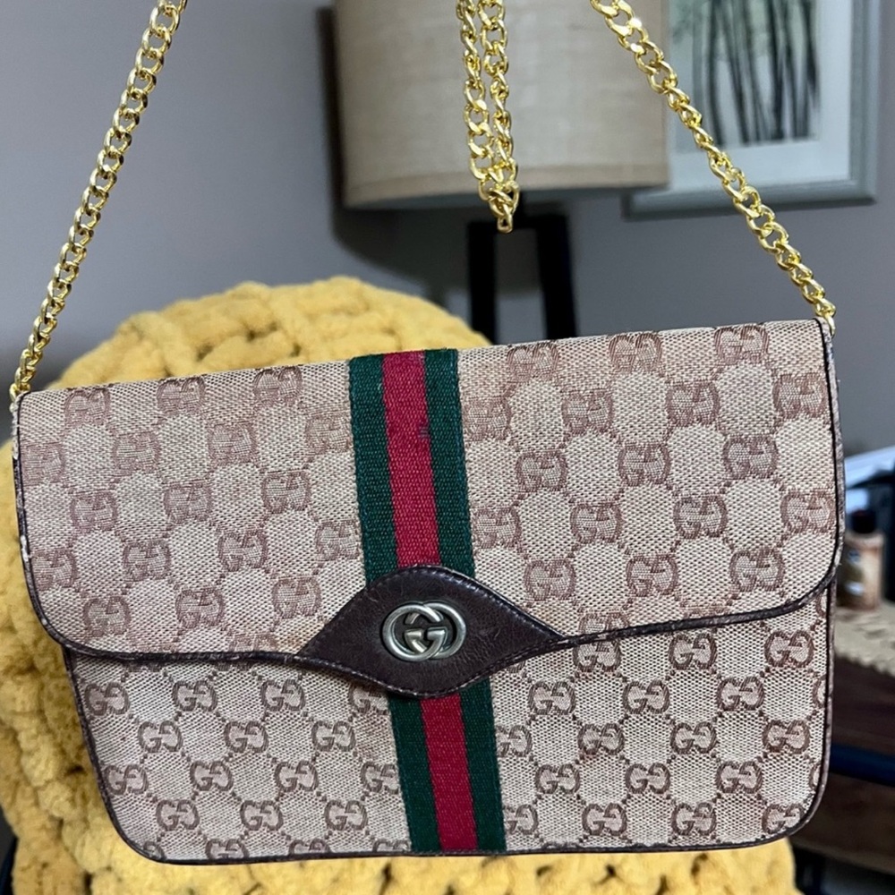 🔥🔥Gucci Tan Monogram Clutch/Shoulder Bag/Crossed- body with Red and Green Stripe - Picture 6 of 16